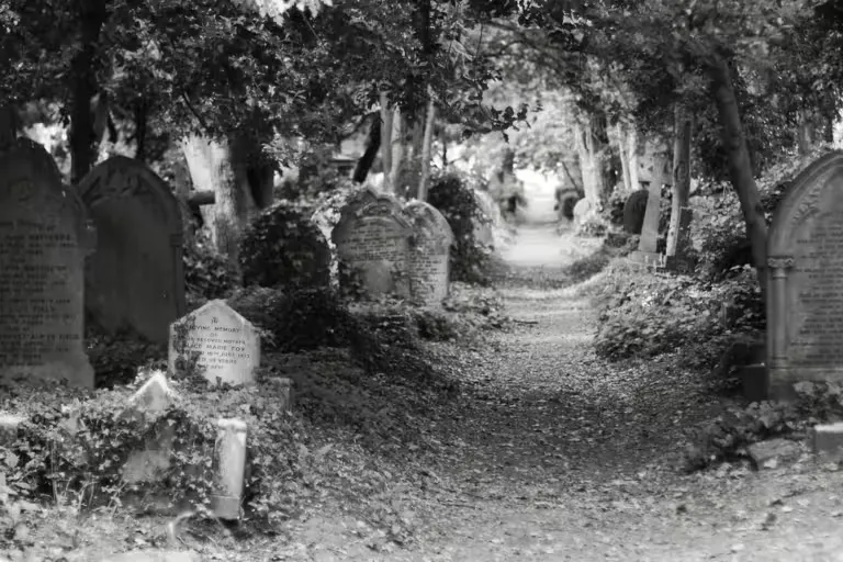 Highgate Cemetery and the Vampire