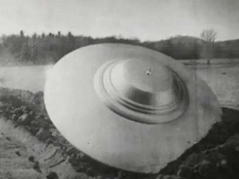 Mussolini's UFO