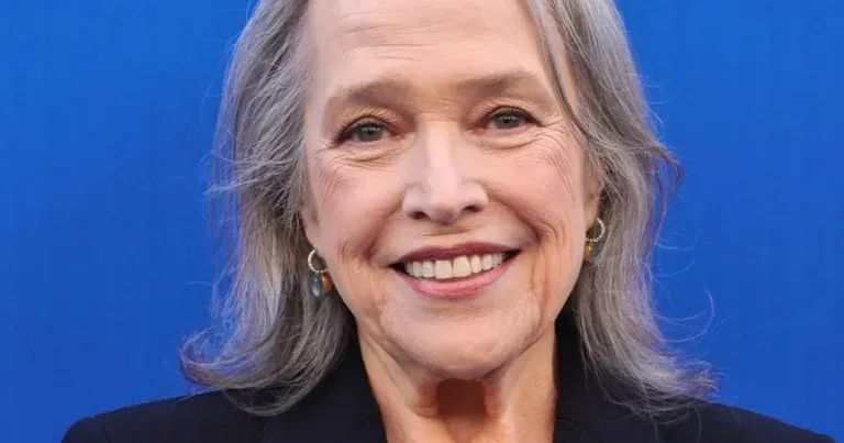 Kathy Bates Dice Addio alle Scene: una Carriera Straordinaria Giunge al Termine