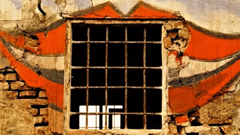 The House with Laughing Windows
