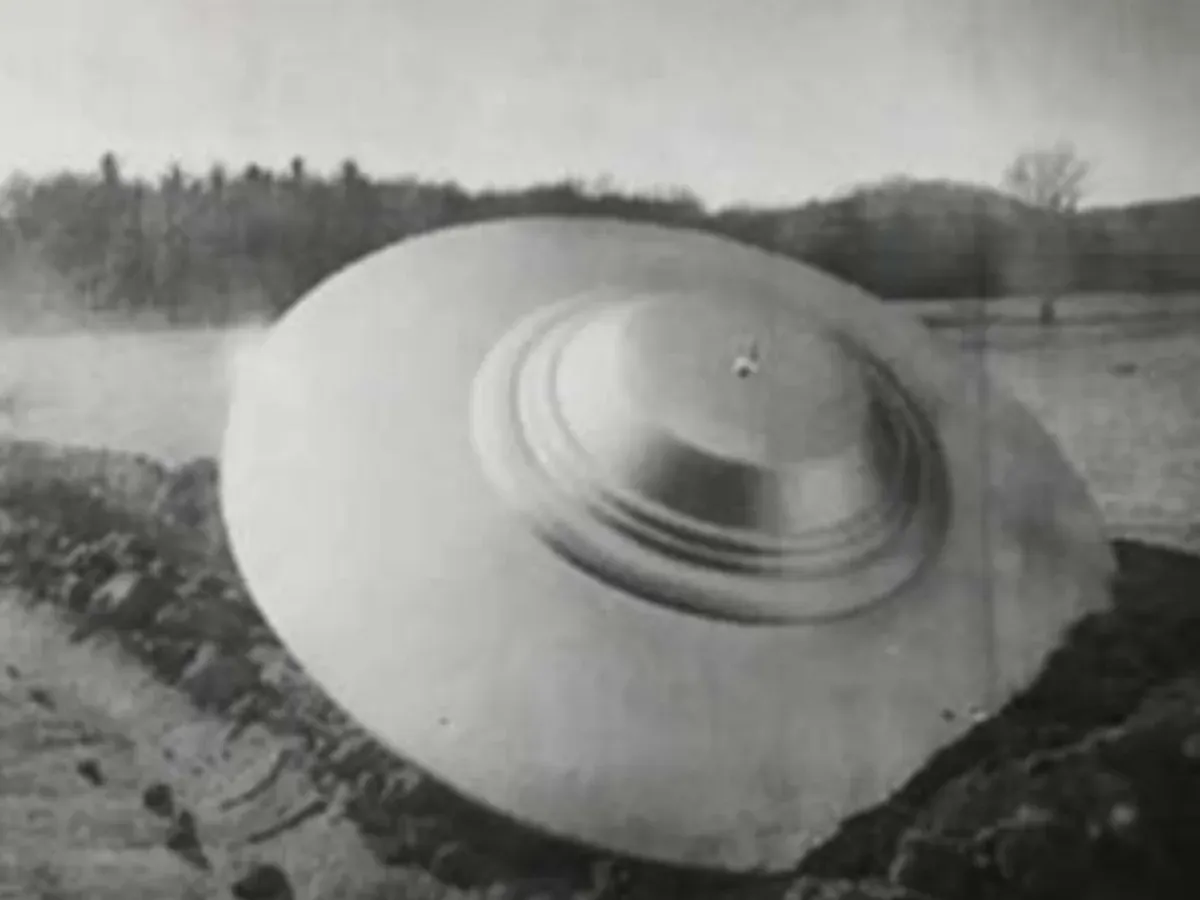 Mussolini's UFO