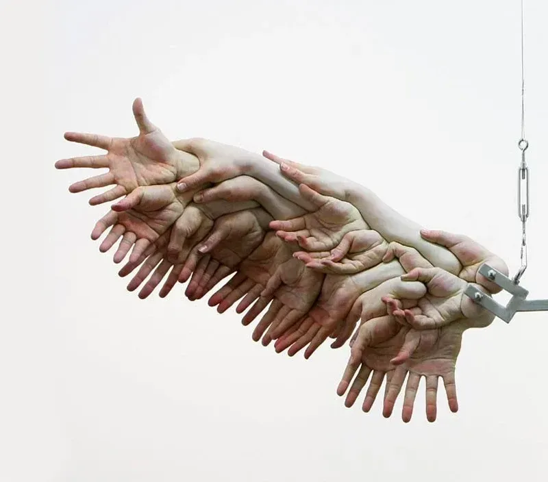 Choi Xooang L'Arte della Trasformazione e della Fragilità Umana