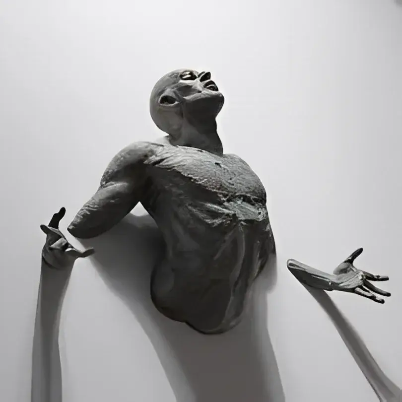 Le Sculture di Matteo Pugliese Corpi in Trappola tra Materia ed Angoscia