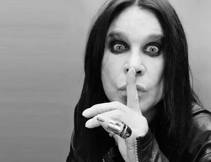 Il Principe delle Tenebre si è Spento ma l'Eco della sua Oscurità Vivrà per Sempre